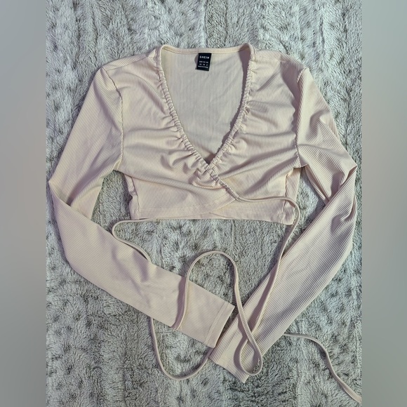 Light Pink Front Tie Top - Picture 3 of 5